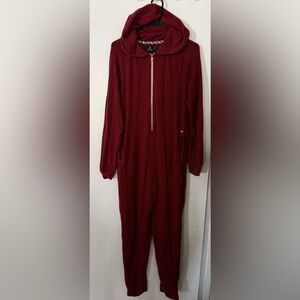 ✨Volcom Hooded Onesie✨